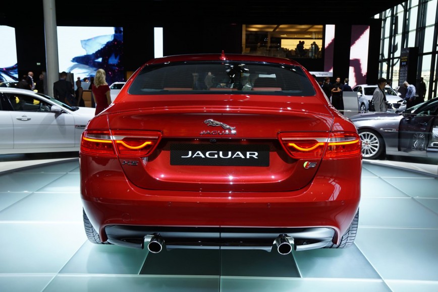 2016 Jaguar XE 