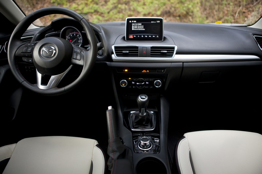 2015 Mazda3 (7)